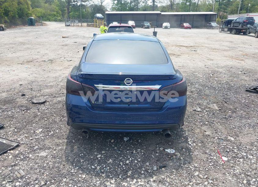 Photo 15 of 2016 Nissan Altima 2.5 SR (VIN 1N4AL3APXGC170261)