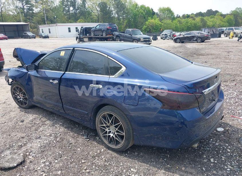 Photo 3 of 2016 Nissan Altima 2.5 SR (VIN 1N4AL3APXGC170261)