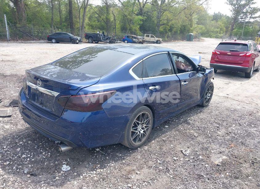 Photo 4 of 2016 Nissan Altima 2.5 SR (VIN 1N4AL3APXGC170261)