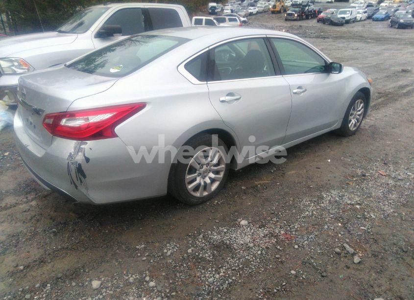 Photo 4 of 2016 Nissan Altima 2.5/2.5 S/2.5 SL/2.5 SR/2.5 SV (VIN 1N4AL3APXGC171247)