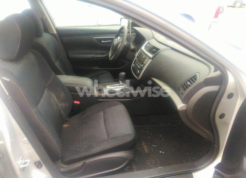 Photo 5 of 2016 Nissan Altima 2.5/2.5 S/2.5 SL/2.5 SR/2.5 SV (VIN 1N4AL3APXGC171247)