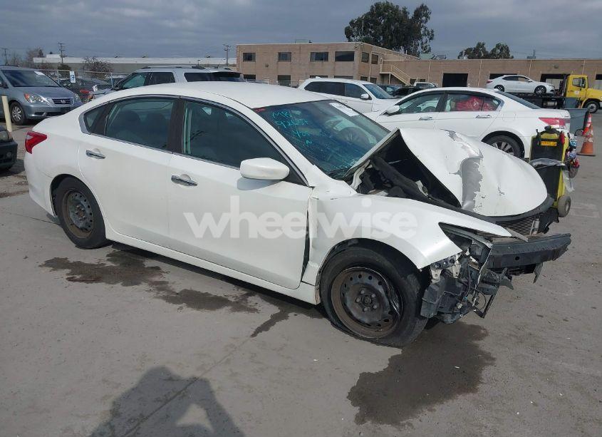 2016 Nissan Altima 2.5/2.5 S/2.5 SL/2.5 SR/2.5 SV (VIN 1N4AL3APXGC175122) main photo