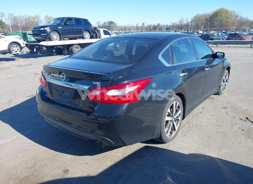 Photo 4 of 2016 Nissan Altima 2.5 SR (VIN 1N4AL3APXGC177937)