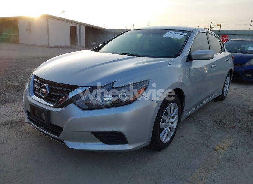 Photo 2 of 2016 Nissan Altima 2.5/2.5 S/2.5 SL/2.5 SR/2.5 SV (VIN 1N4AL3APXGC190803)