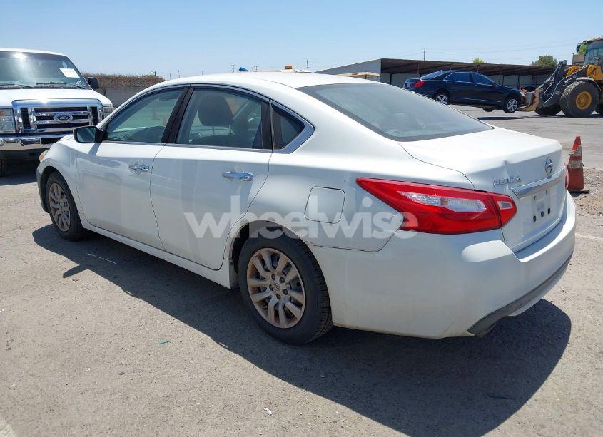 Photo 3 of 2016 Nissan Altima 2.5/2.5 S/2.5 SL/2.5 SR/2.5 SV (VIN 1N4AL3APXGC195287)