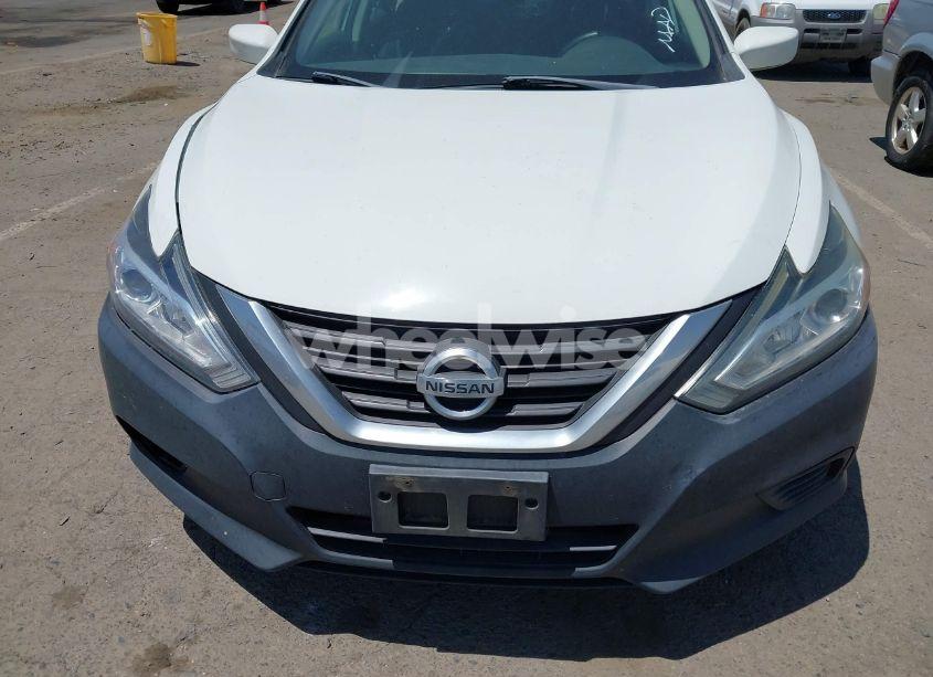 Photo 6 of 2016 Nissan Altima 2.5/2.5 S/2.5 SL/2.5 SR/2.5 SV (VIN 1N4AL3APXGC195287)