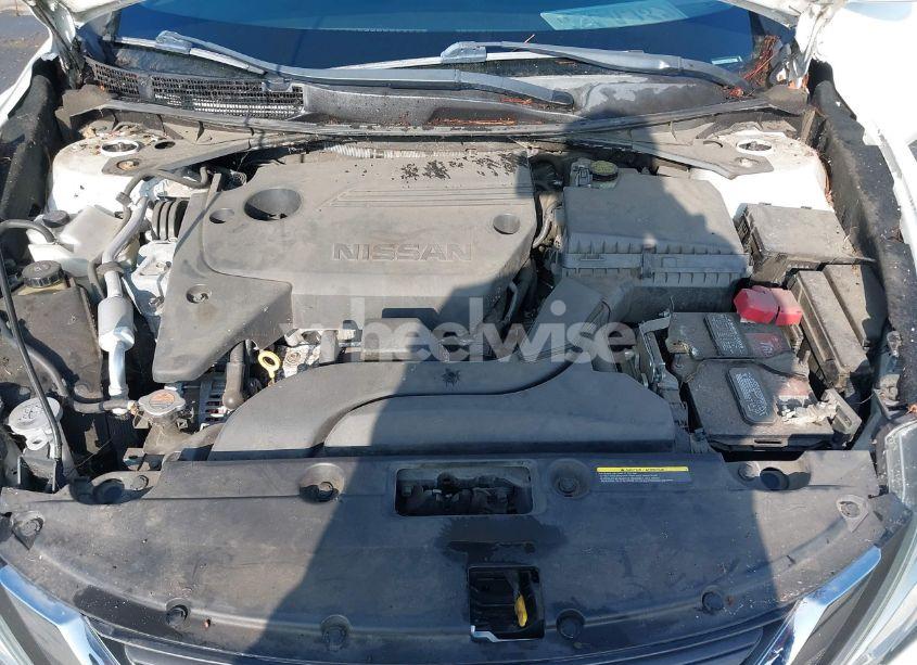 Photo 10 of 2016 Nissan Altima 2.5/2.5 S/2.5 SL/2.5 SR/2.5 SV (VIN 1N4AL3APXGC201542)