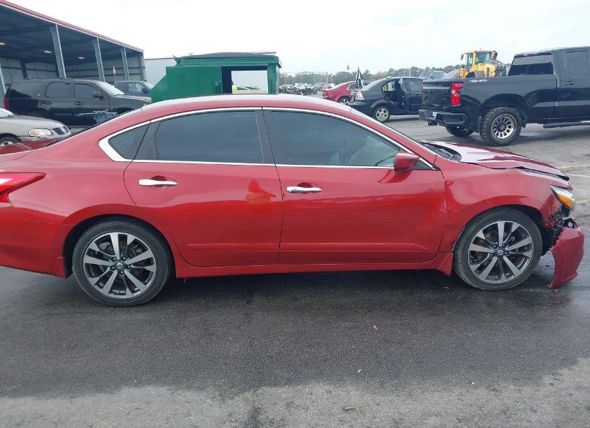 Photo 13 of 2016 Nissan Altima 2.5 SR (VIN 1N4AL3APXGC202674)