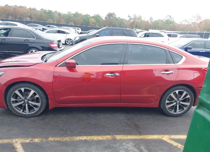 Photo 14 of 2016 Nissan Altima 2.5 SR (VIN 1N4AL3APXGC202674)