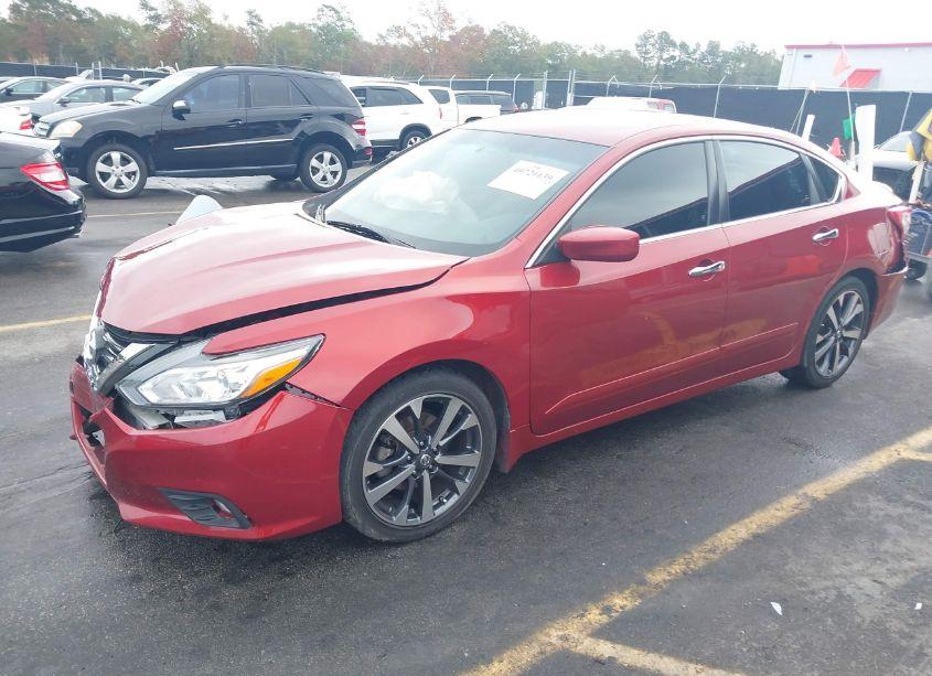 Photo 2 of 2016 Nissan Altima 2.5 SR (VIN 1N4AL3APXGC202674)