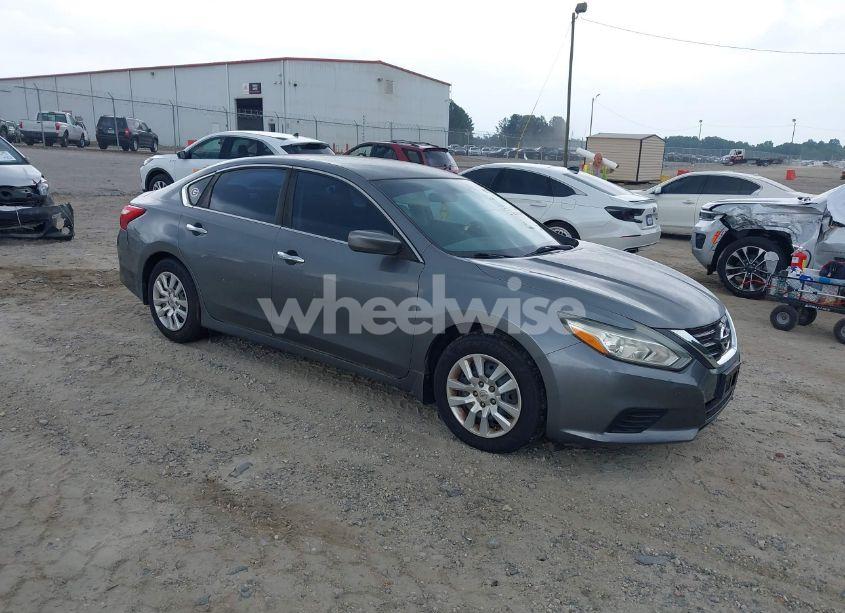 2016 Nissan Altima 2.5 S (VIN 1N4AL3APXGC207972) main photo