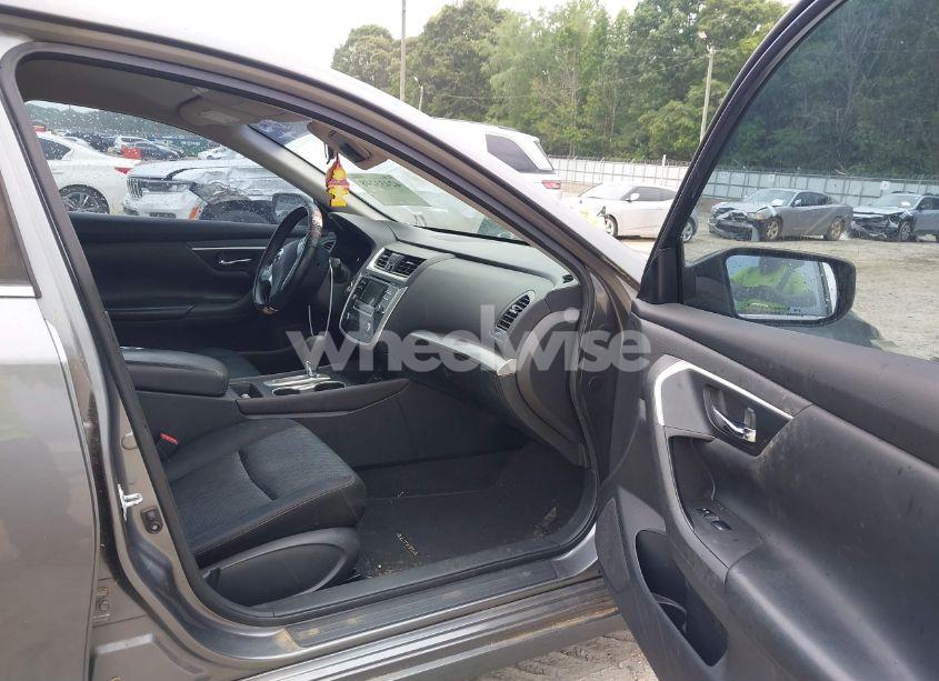 Photo 5 of 2016 Nissan Altima 2.5 S (VIN 1N4AL3APXGC207972)