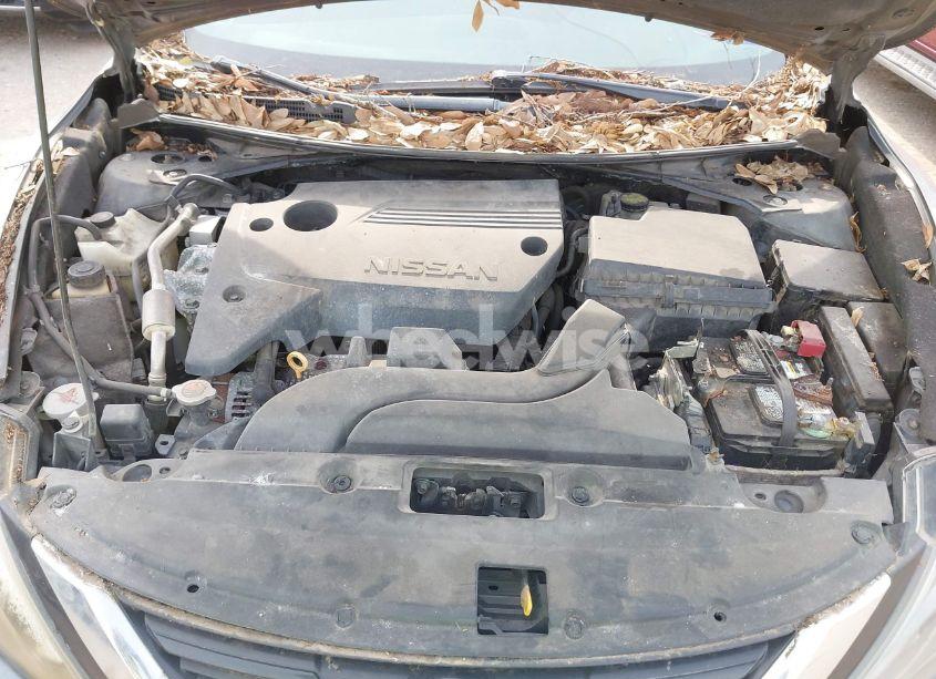 Photo 10 of 2016 Nissan Altima 2.5 SR (VIN 1N4AL3APXGC208099)