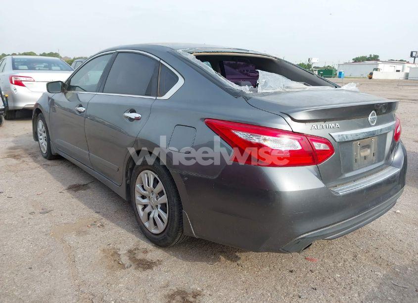 Photo 3 of 2016 Nissan Altima 2.5 SR (VIN 1N4AL3APXGC208099)