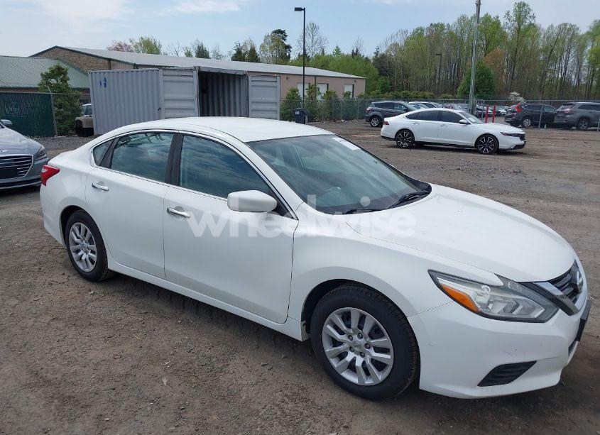 2016 Nissan Altima 2.5/2.5 S/2.5 SL/2.5 SR/2.5 SV (VIN 1N4AL3APXGC211102) main photo