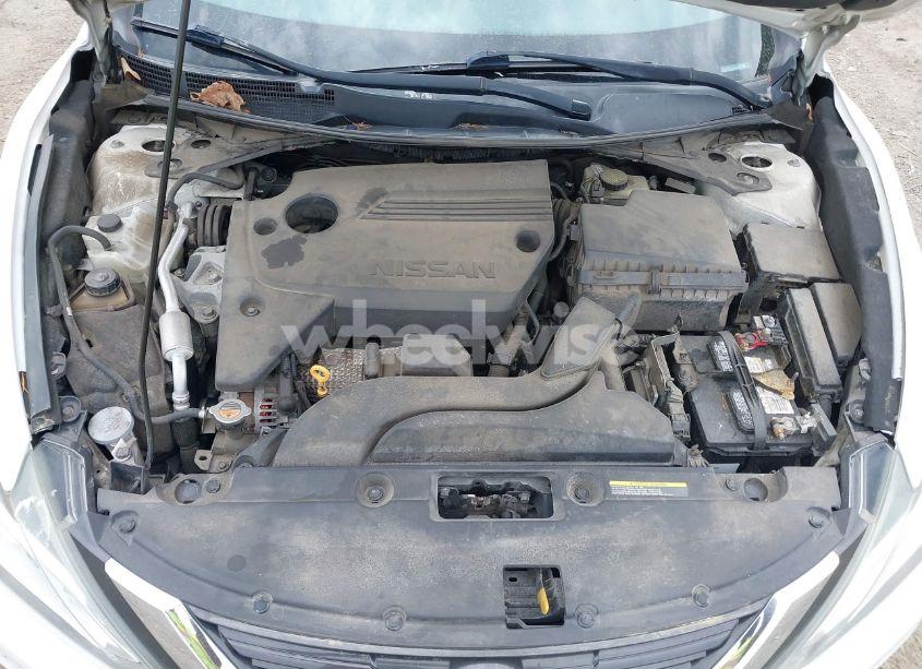 Photo 10 of 2016 Nissan Altima 2.5/2.5 S/2.5 SL/2.5 SR/2.5 SV (VIN 1N4AL3APXGC211102)