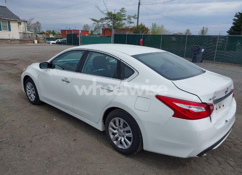 Photo 3 of 2016 Nissan Altima 2.5/2.5 S/2.5 SL/2.5 SR/2.5 SV (VIN 1N4AL3APXGC211102)