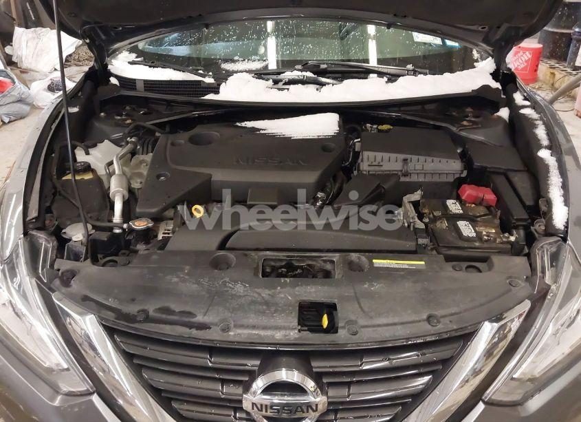 Photo 10 of 2016 Nissan Altima 2.5 SV (VIN 1N4AL3APXGC212444)