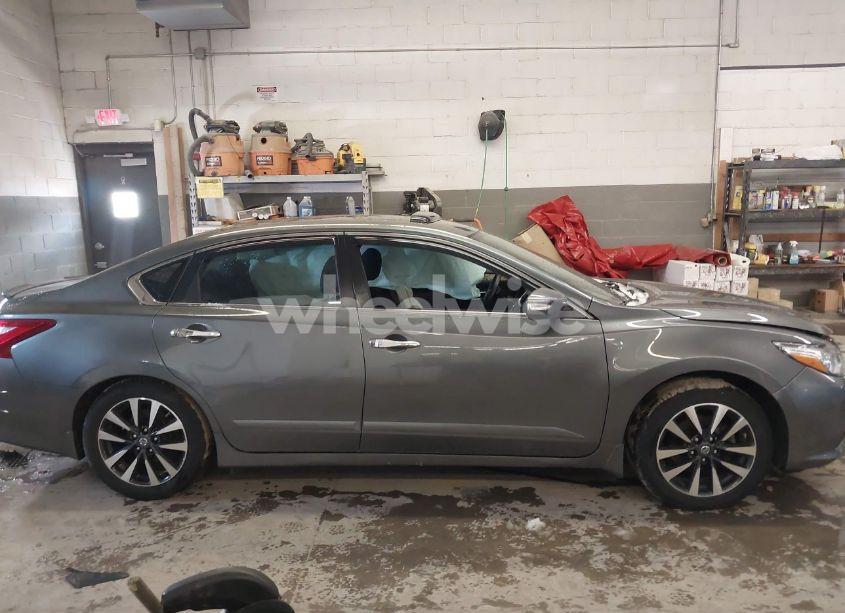 Photo 14 of 2016 Nissan Altima 2.5 SV (VIN 1N4AL3APXGC212444)