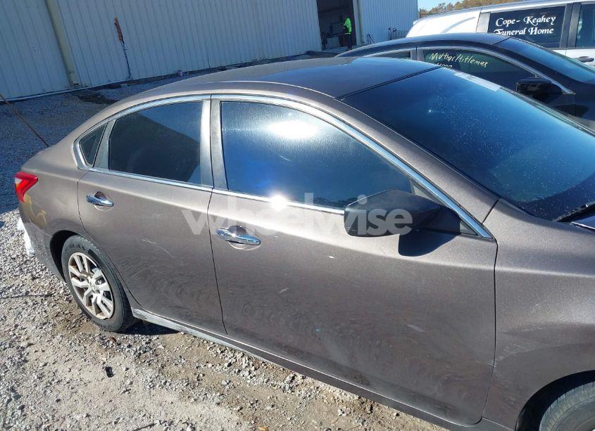 Photo 13 of 2016 Nissan Altima 2.5/2.5 S/2.5 SL/2.5 SR/2.5 SV (VIN 1N4AL3APXGC227302)