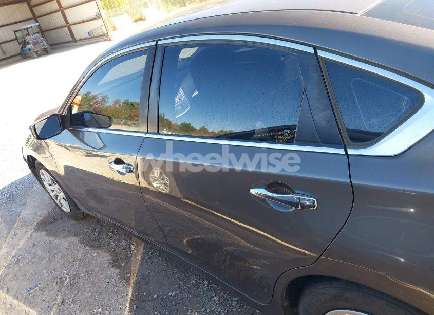 Photo 14 of 2016 Nissan Altima 2.5/2.5 S/2.5 SL/2.5 SR/2.5 SV (VIN 1N4AL3APXGC227302)