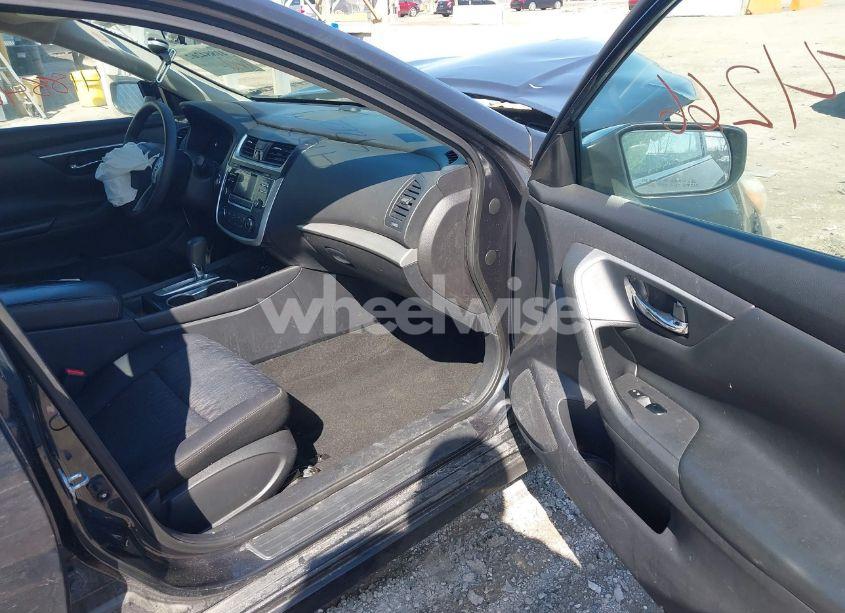 Photo 5 of 2016 Nissan Altima 2.5/2.5 S/2.5 SL/2.5 SR/2.5 SV (VIN 1N4AL3APXGC250109)