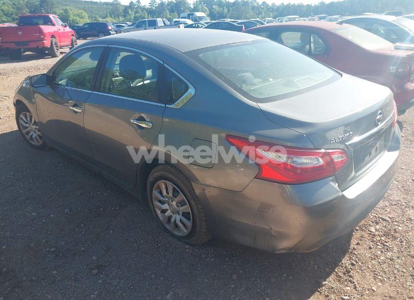 Photo 3 of 2016 Nissan Altima 2.5/2.5 S/2.5 SL/2.5 SR/2.5 SV (VIN 1N4AL3APXGC251342)