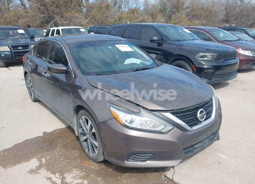 2016 Nissan Altima 2.5 S (VIN 1N4AL3APXGC251695) main photo
