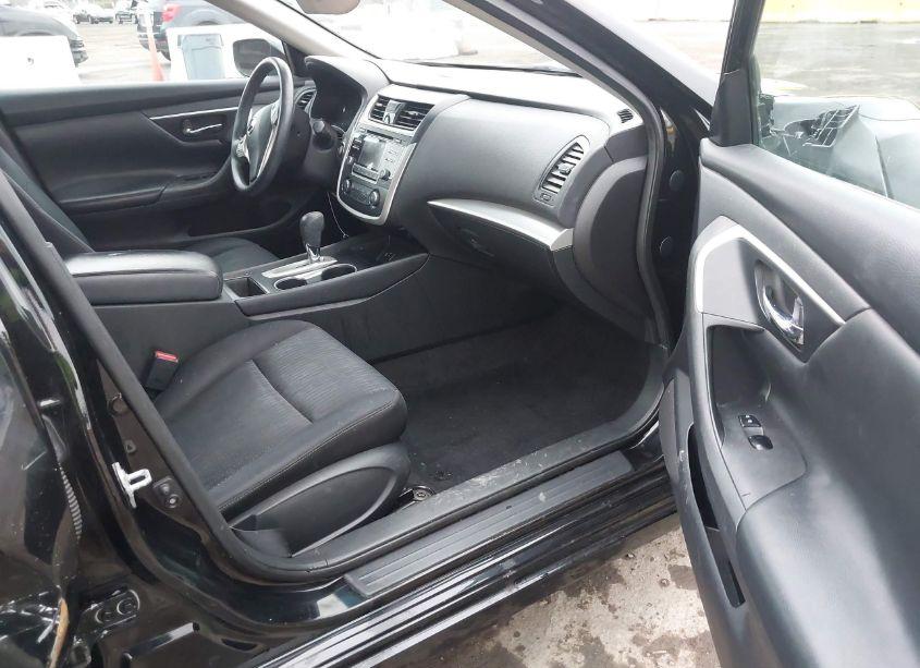 Photo 5 of 2016 Nissan Altima 2.5/2.5 S/2.5 SL/2.5 SR/2.5 SV (VIN 1N4AL3APXGC261482)