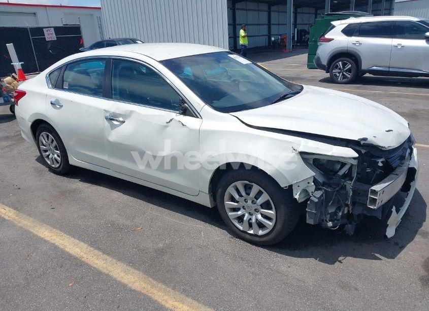 2016 Nissan Altima 2.5 S (VIN 1N4AL3APXGC265404) main photo