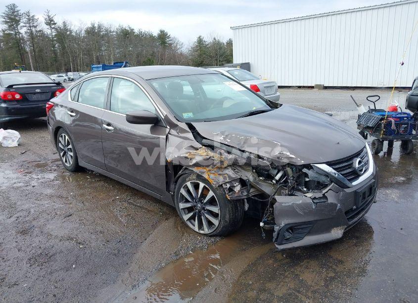 2016 Nissan Altima 2.5 SV (VIN 1N4AL3APXGC266407) main photo