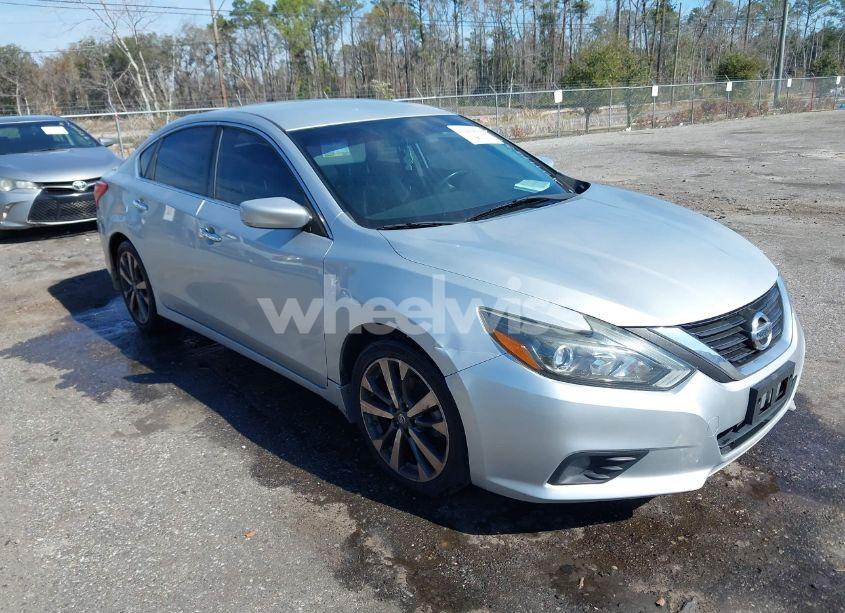 2016 Nissan Altima 2.5 SR (VIN 1N4AL3APXGC277763) main photo