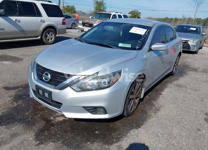 Photo 2 of 2016 Nissan Altima 2.5 SR (VIN 1N4AL3APXGC277763)