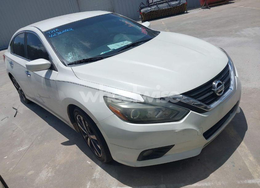 2016 Nissan Altima 2.5 SR (VIN 1N4AL3APXGN318462) main photo