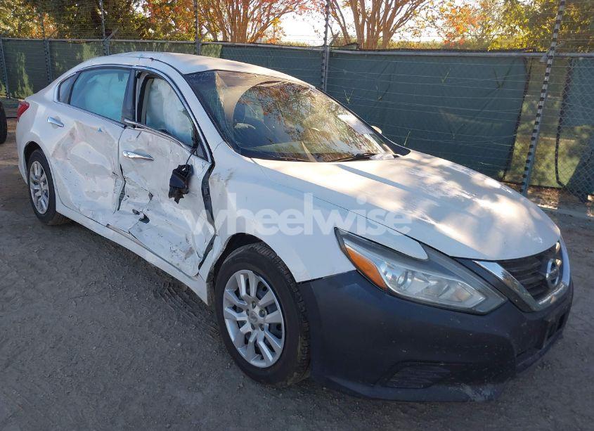 2016 Nissan Altima 2.5/2.5 S/2.5 SL/2.5 SR/2.5 SV (VIN 1N4AL3APXGN318610) main photo