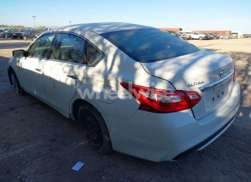 Photo 3 of 2016 Nissan Altima 2.5/2.5 S/2.5 SL/2.5 SR/2.5 SV (VIN 1N4AL3APXGN318610)