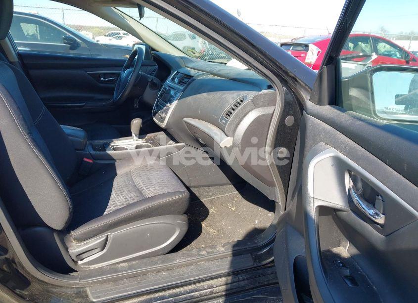 Photo 5 of 2016 Nissan Altima 2.5/2.5 S/2.5 SL/2.5 SR/2.5 SV (VIN 1N4AL3APXGN320843)