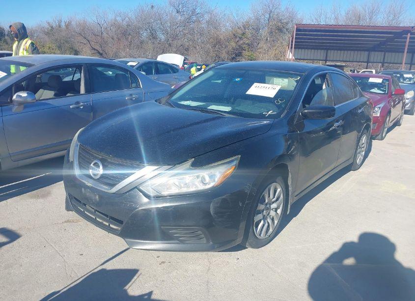 Photo 2 of 2016 Nissan Altima 2.5 S (VIN 1N4AL3APXGN323600)