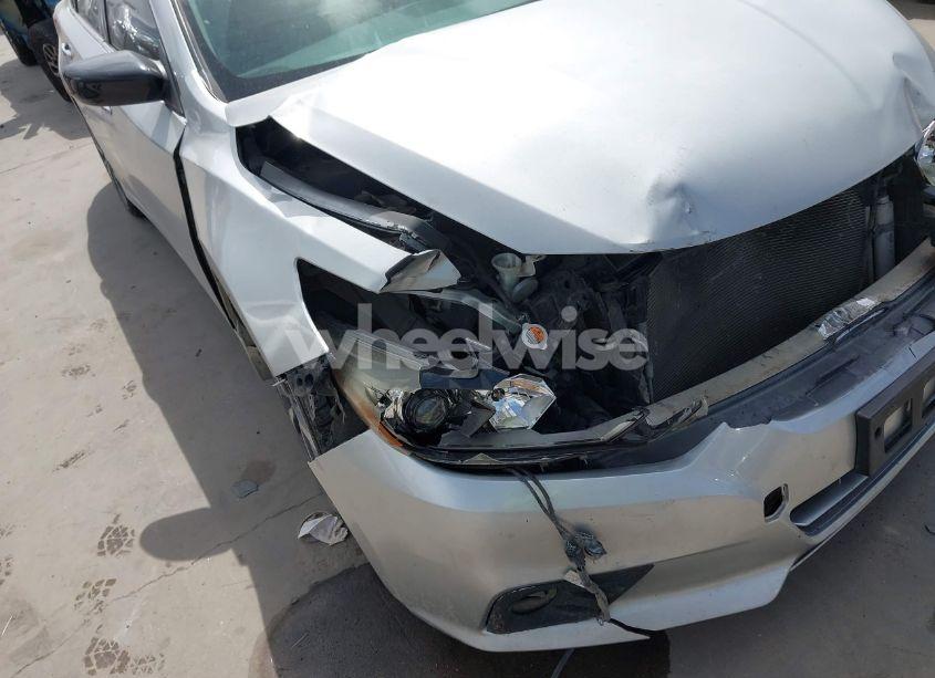 Photo 6 of 2016 Nissan Altima 2.5 SR (VIN 1N4AL3APXGN332362)