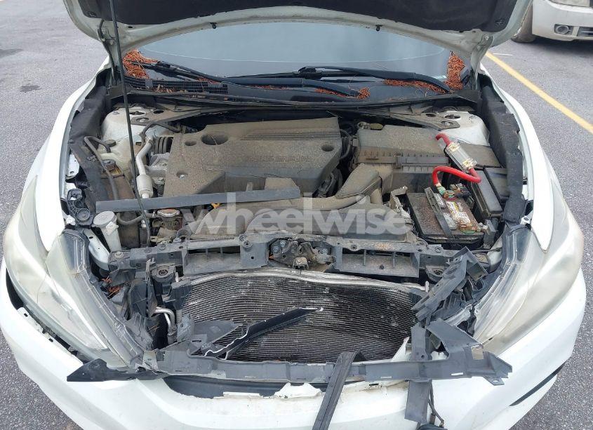 Photo 10 of 2016 Nissan Altima 2.5/2.5 S/2.5 SL/2.5 SR/2.5 SV (VIN 1N4AL3APXGN345029)