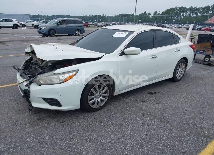 Photo 2 of 2016 Nissan Altima 2.5/2.5 S/2.5 SL/2.5 SR/2.5 SV (VIN 1N4AL3APXGN345029)