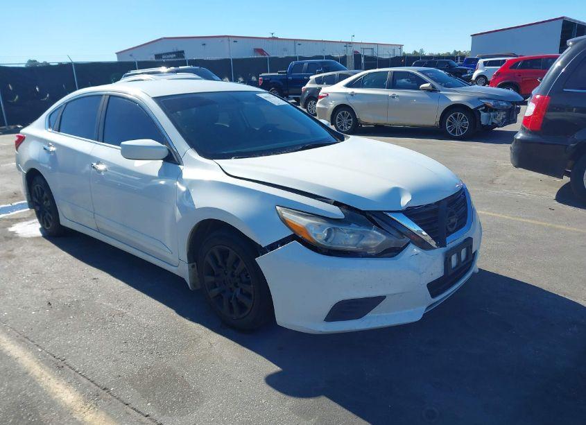 2016 Nissan Altima 2.5 S (VIN 1N4AL3APXGN345984) main photo