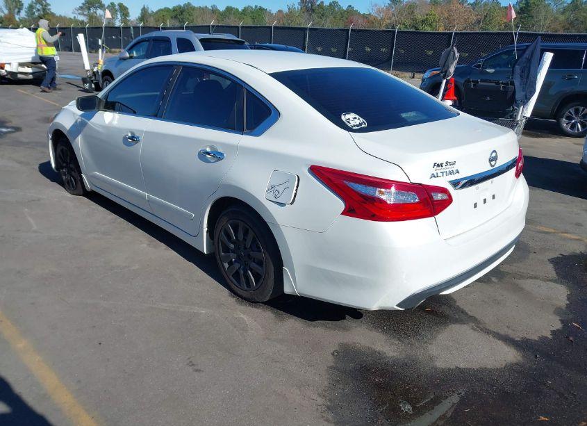 Photo 3 of 2016 Nissan Altima 2.5 S (VIN 1N4AL3APXGN345984)