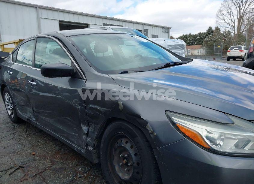 Photo 6 of 2016 Nissan Altima 2.5/2.5 S/2.5 SL/2.5 SR/2.5 SV (VIN 1N4AL3APXGN348920)