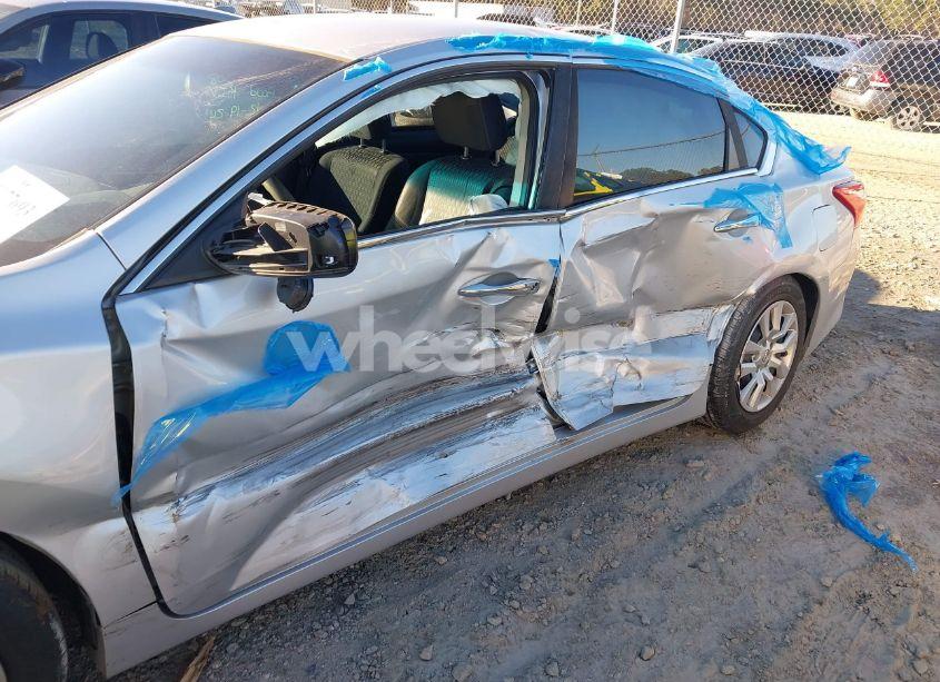 Photo 6 of 2016 Nissan Altima 2.5/2.5 S/2.5 SL/2.5 SR/2.5 SV (VIN 1N4AL3APXGN360520)