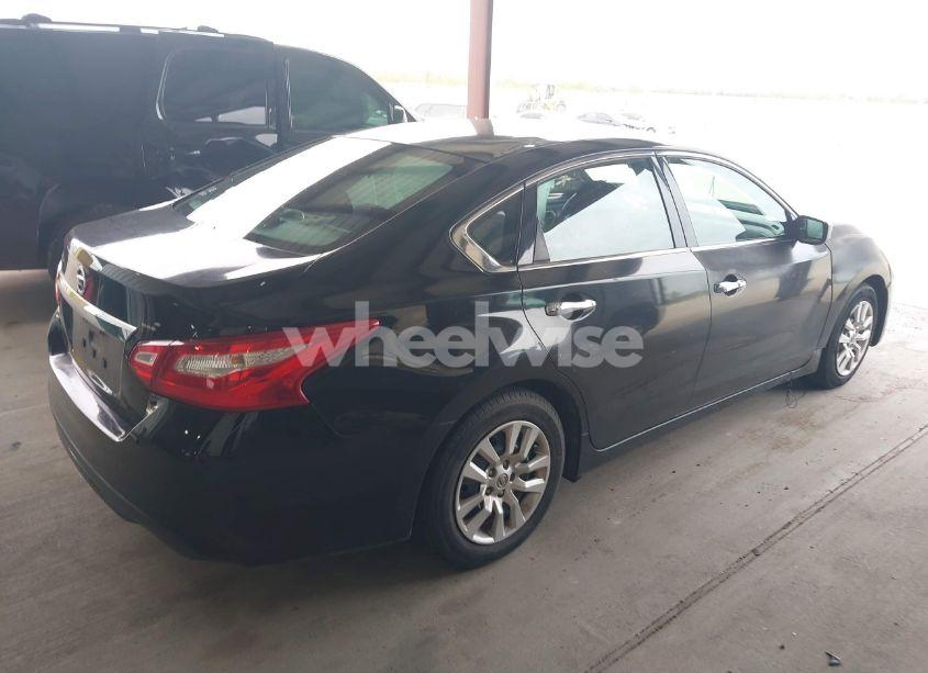 Photo 4 of 2016 Nissan Altima 2.5/2.5 S/2.5 SL/2.5 SR/2.5 SV (VIN 1N4AL3APXGN367368)