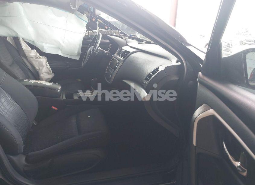 Photo 5 of 2016 Nissan Altima 2.5/2.5 S/2.5 SL/2.5 SR/2.5 SV (VIN 1N4AL3APXGN367368)