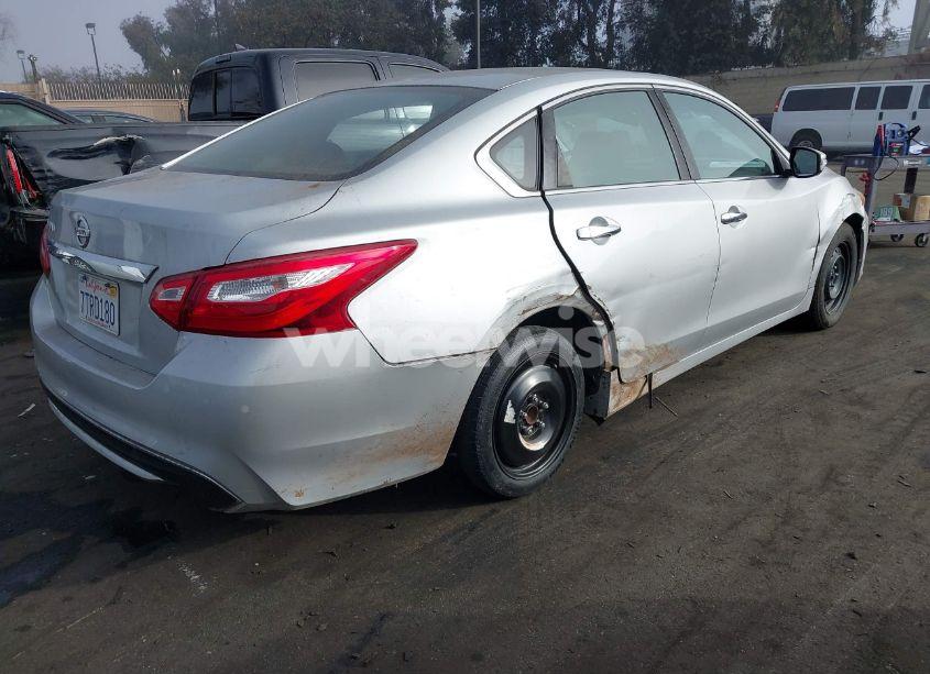 Photo 4 of 2016 Nissan Altima 2.5/2.5 S/2.5 SL/2.5 SR/2.5 SV (VIN 1N4AL3APXGN369542)