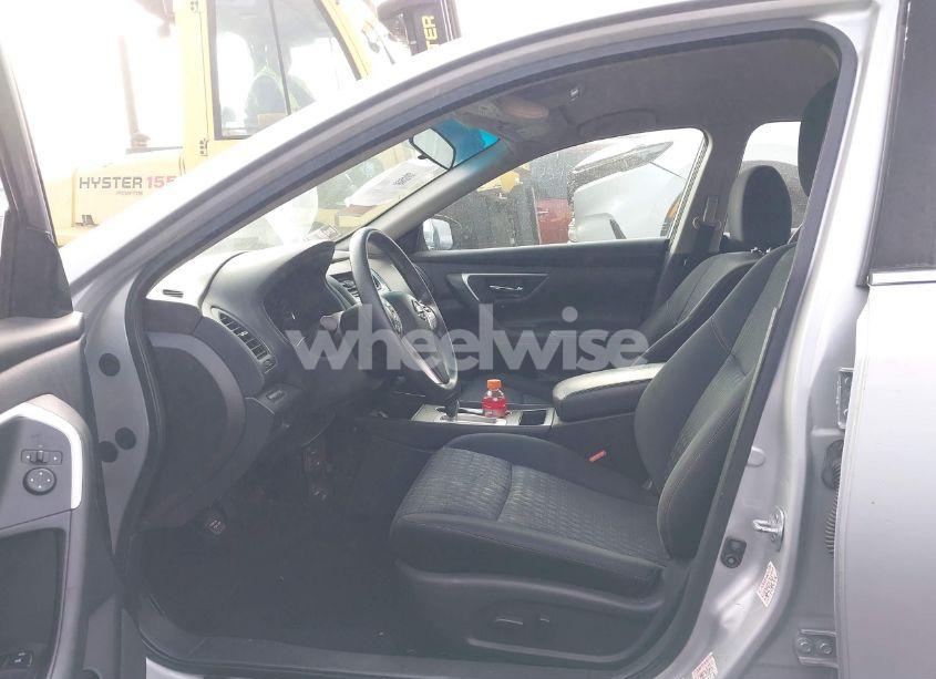 Photo 5 of 2016 Nissan Altima 2.5/2.5 S/2.5 SL/2.5 SR/2.5 SV (VIN 1N4AL3APXGN369542)