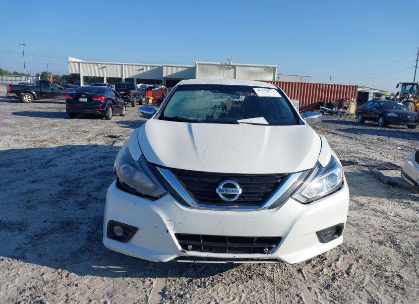 Photo 13 of 2017 Nissan Altima 2.5/2.5 S/2.5 SL/2.5 SR/2.5 SV (VIN 1N4AL3APXHC112586)